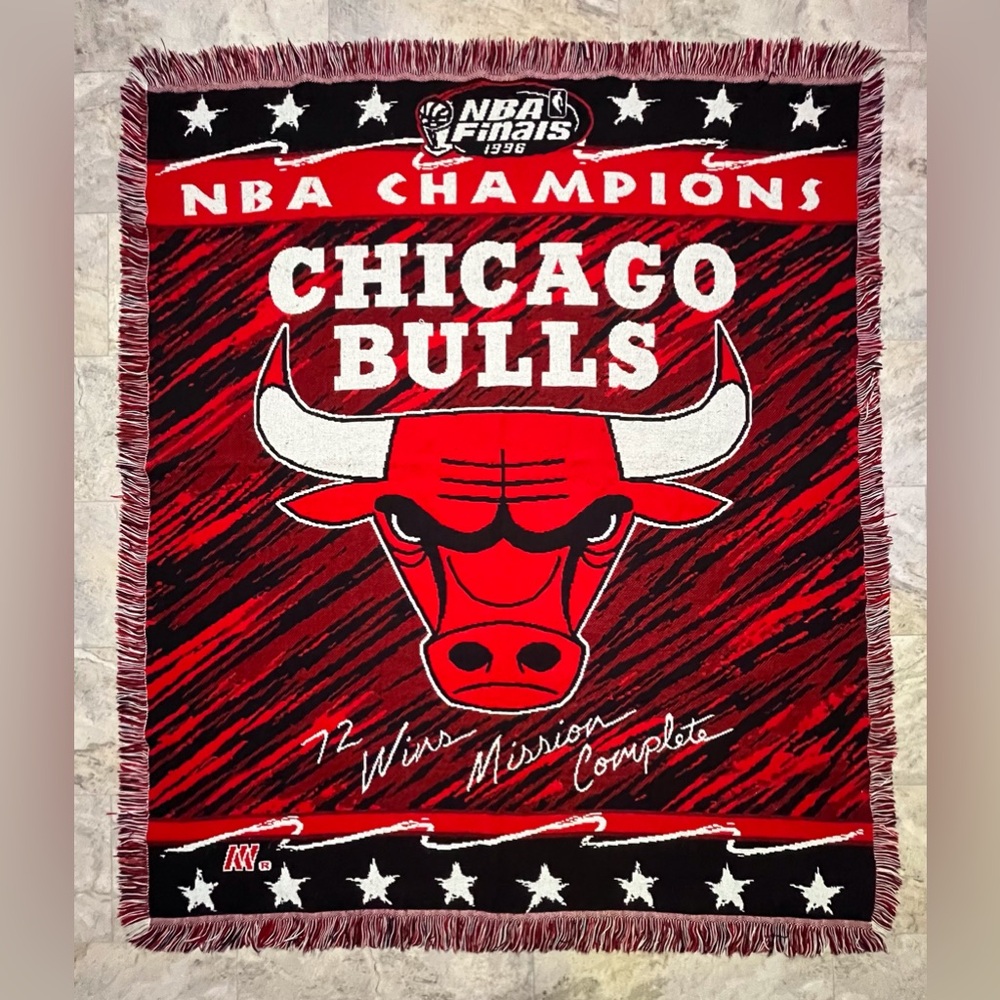 Vintage 1996 Chicago Bulls NBA Champions Collectors Throw Tapestry Blanket RARE